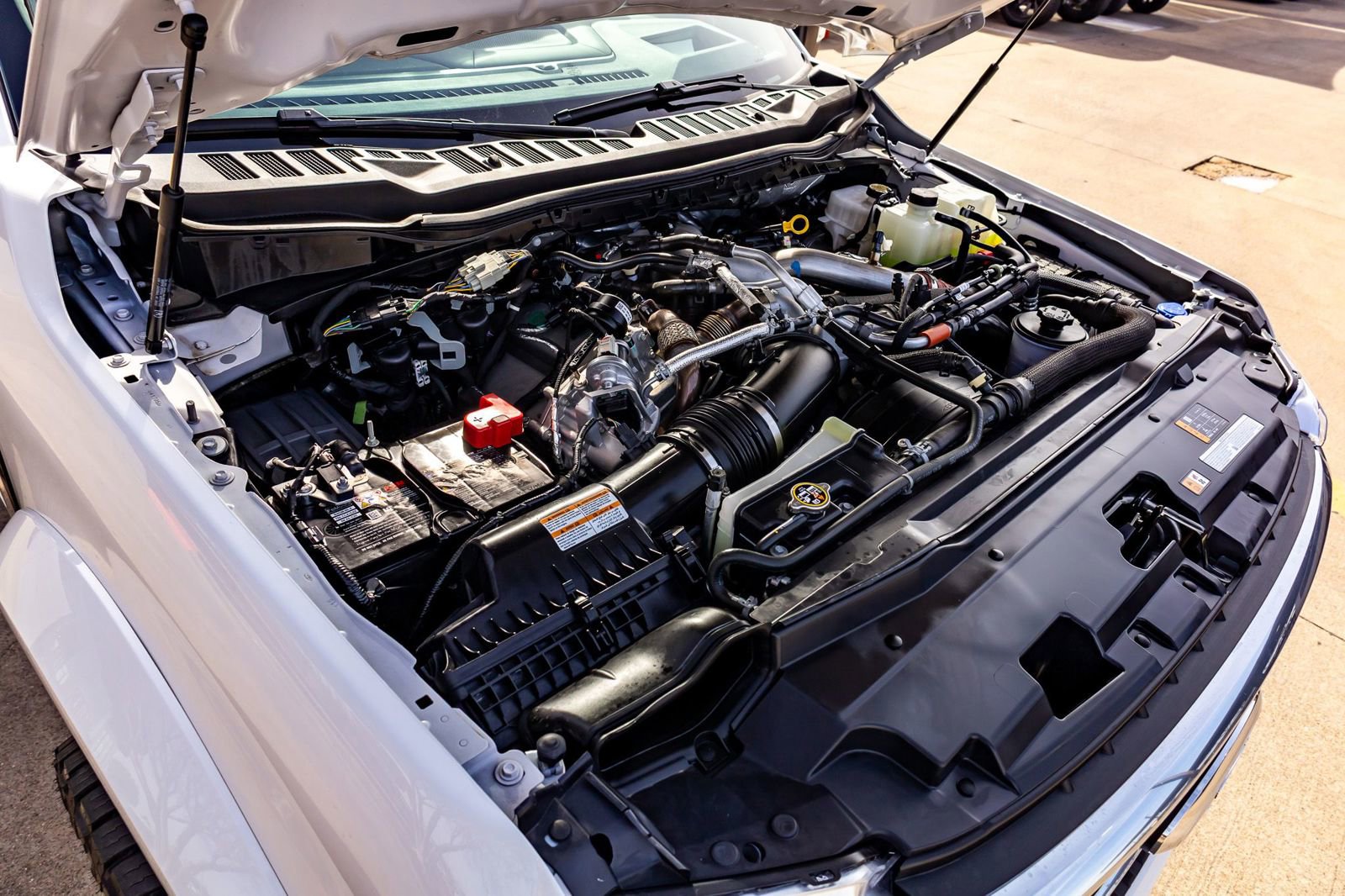 Used 2025 Ford F450 Platinum w/ Platinum Plus Package image 39