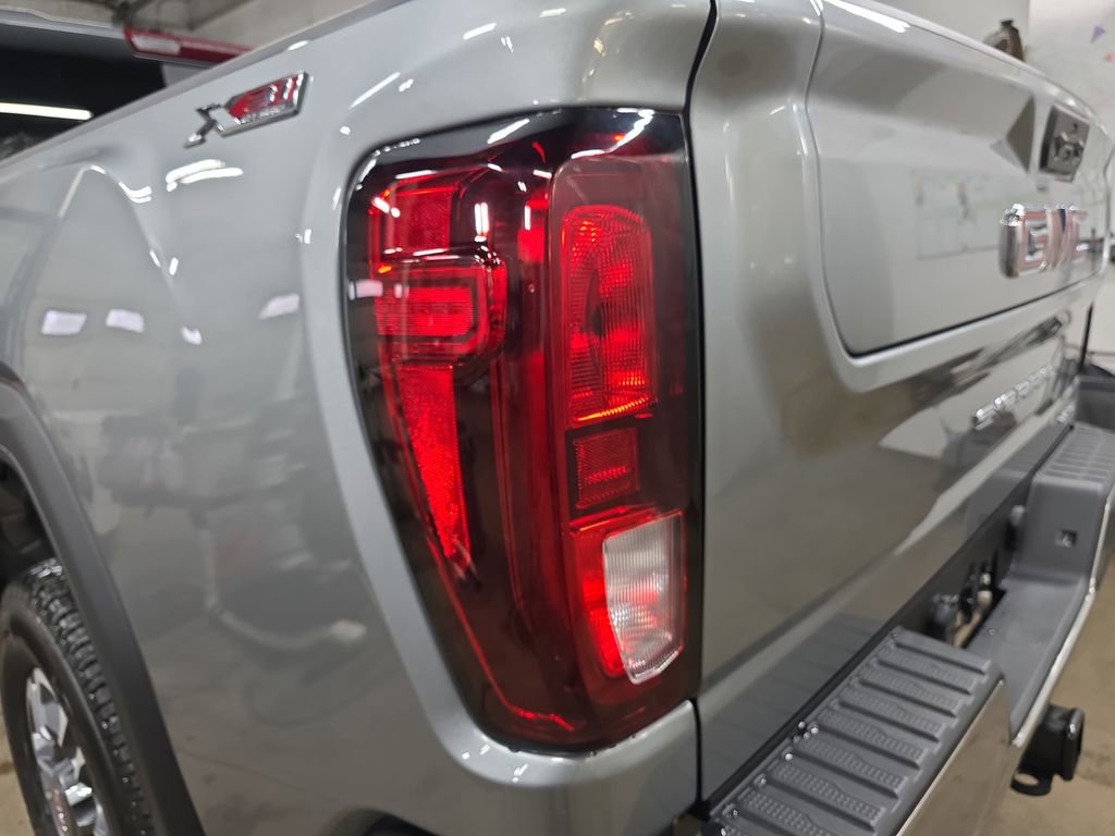 New 2026 GMC Sierra 2500 SLE w/ SLE Value Package; AWD/4WD image 32