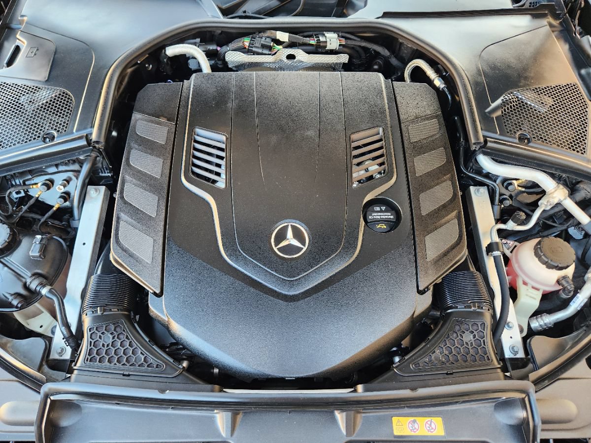 Used 2022 Mercedes-Benz S 580 4MATIC Sedan w/ AMG Line Package image 52