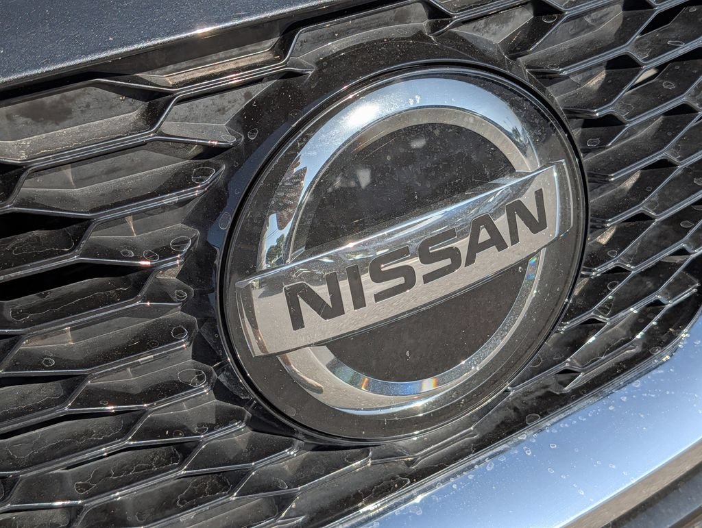 Used 2022 Nissan Rogue Sport SV FWD image 35