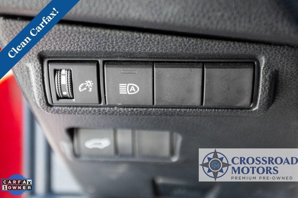 Used 2022 Toyota Corolla Cross XLE w/ Convenience Package image 18