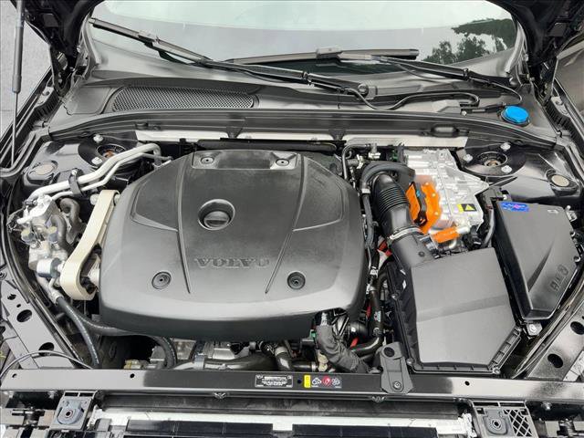 Certified 2024 Volvo S60 T8 Plus image 25