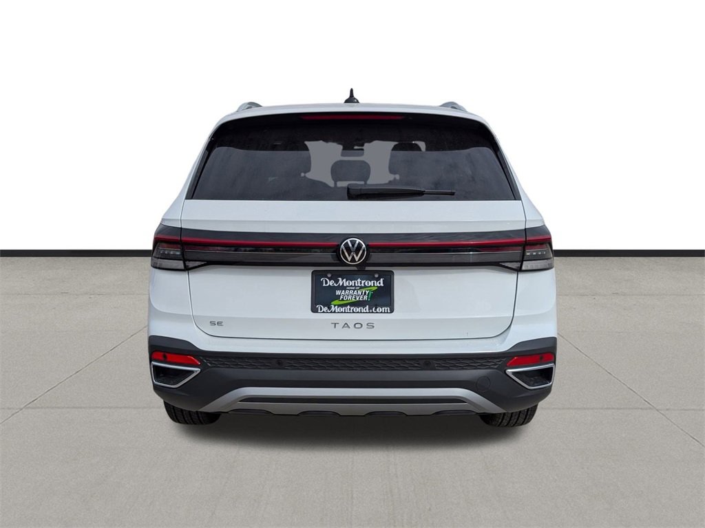 New 2026 Volkswagen Taos SE image 6