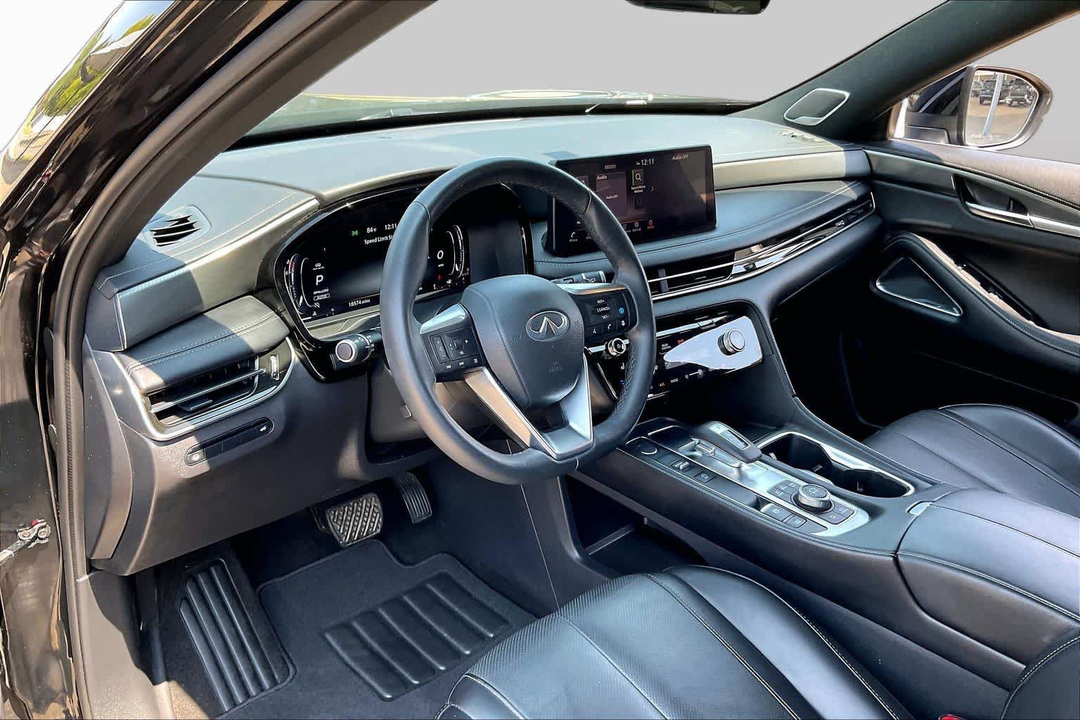 Used 2025 INFINITI QX60 Luxe w/ Black Edition AWD/4WD image 16