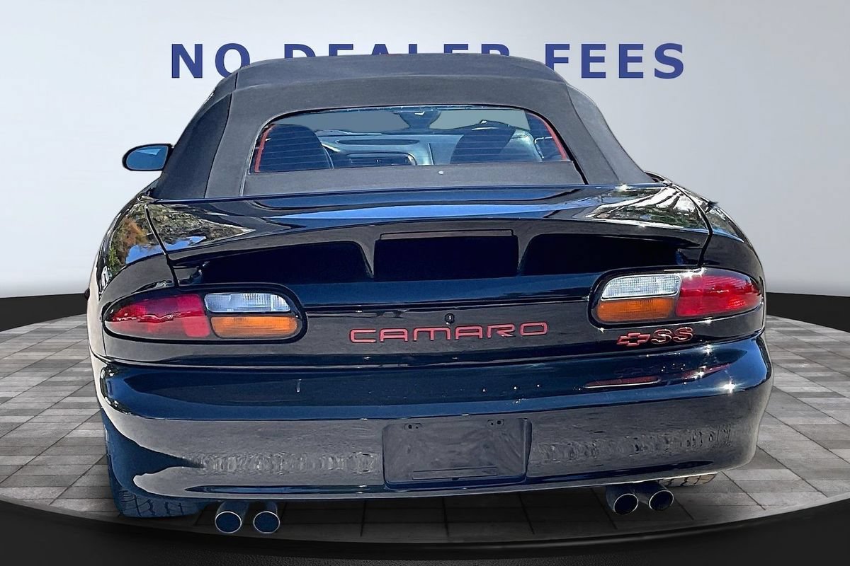Used 2002 Chevrolet Camaro Z28 w/ SS Performance/Appearance Pkg RWD image 5