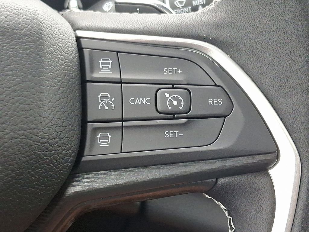 New 2025 Jeep Grand Cherokee Laredo X image 20