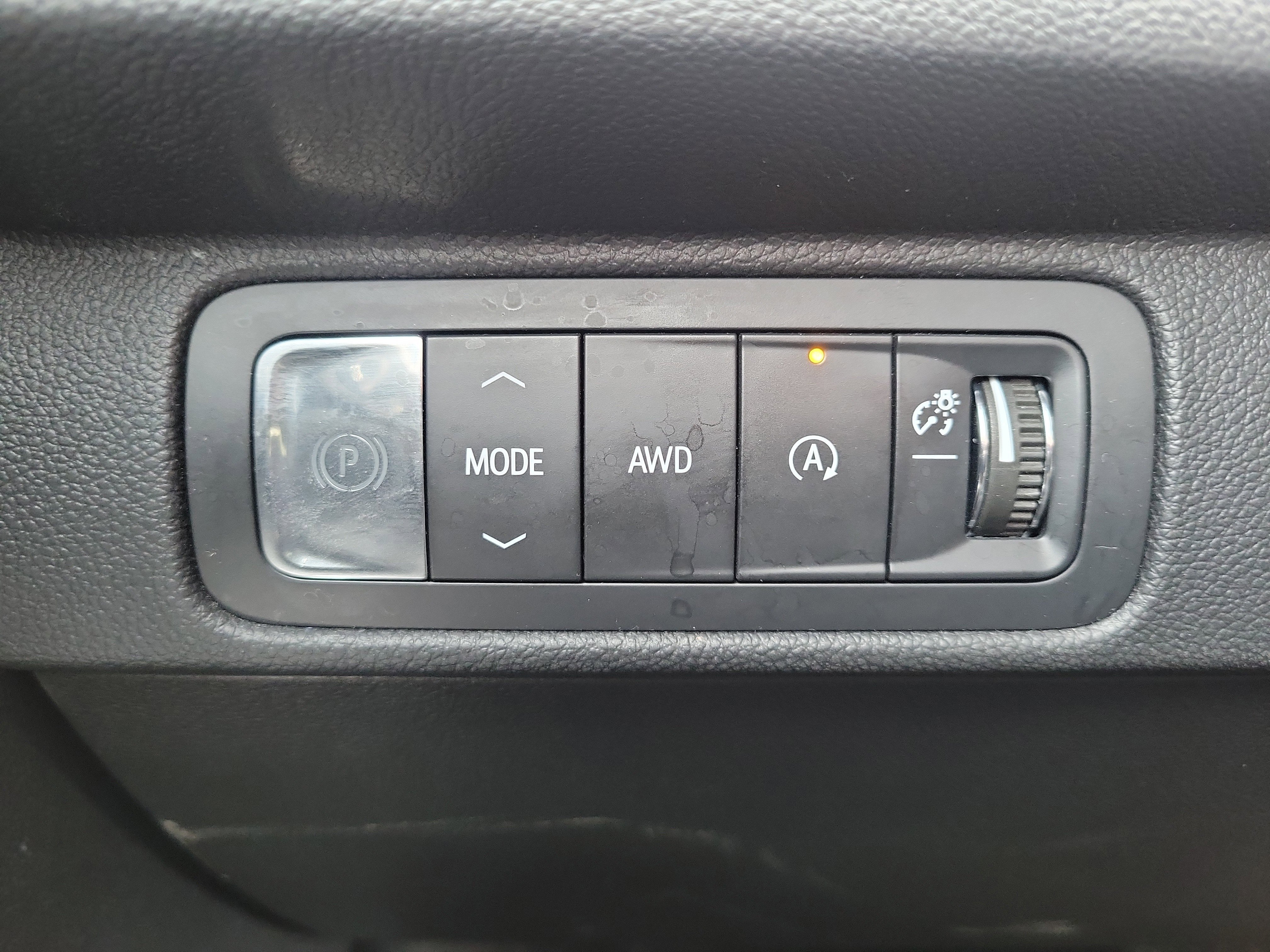 Used 2024 Chevrolet Traverse LT image 19