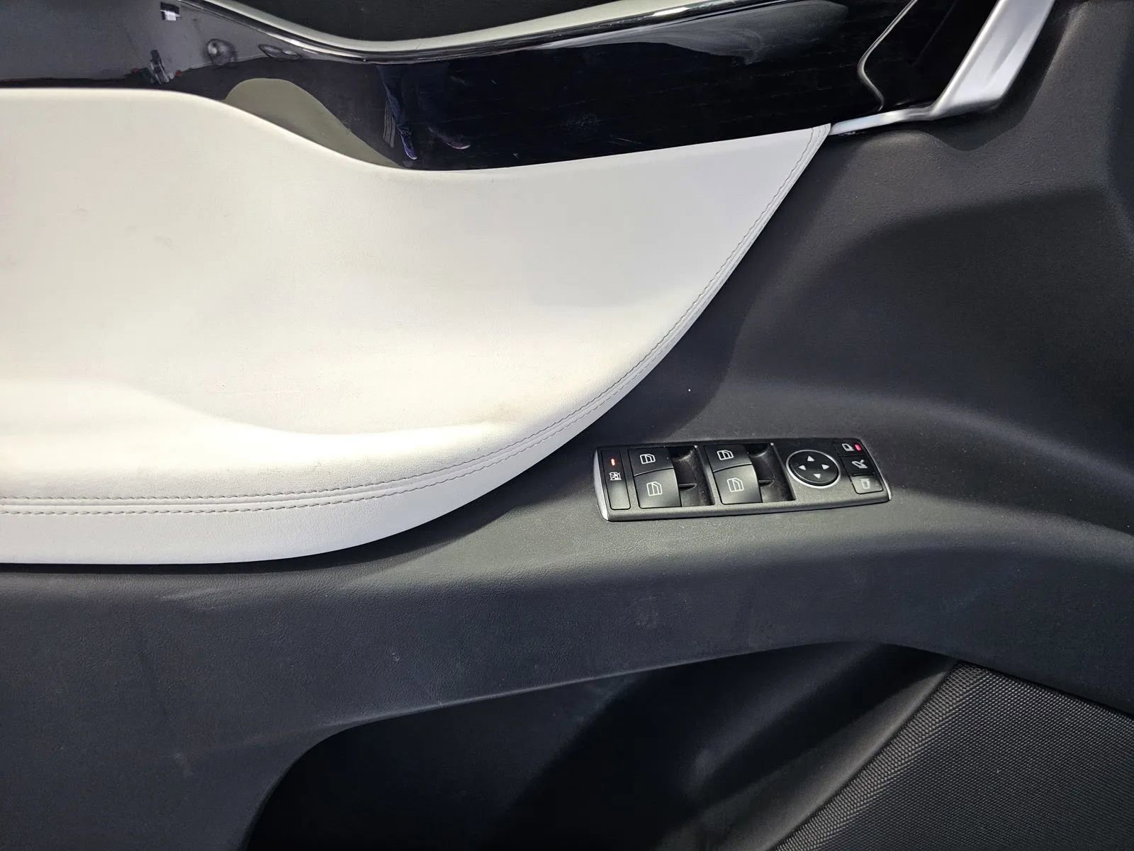 Used 2020 Tesla Model X Long Range AWD/4WD image 12