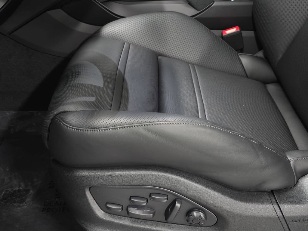 New 2026 Porsche Cayenne Turbo GT AWD/4WD image 25
