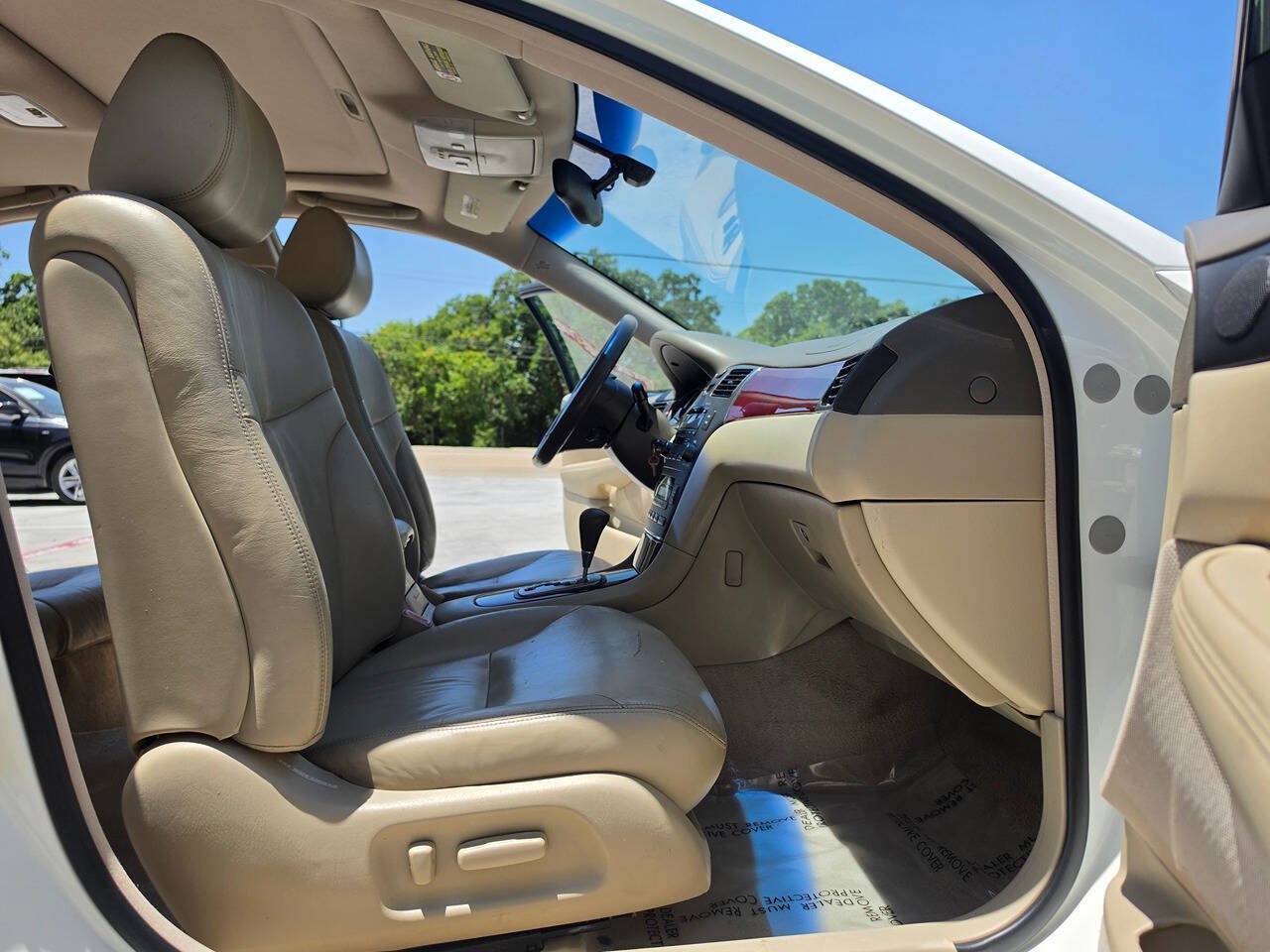 Used 2002 Lexus ES 330 w/ Premium Pkg FWD image 32
