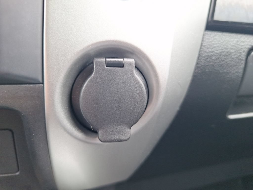 Used 2021 Nissan Titan SV w/ SV Convenience Package AWD/4WD image 24