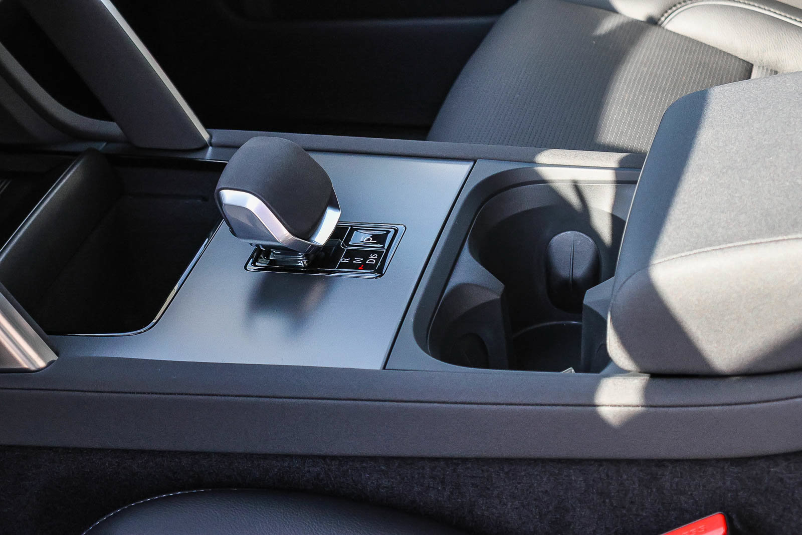 New 2026 Land Rover Discovery Sport Landmark AWD/4WD image 27