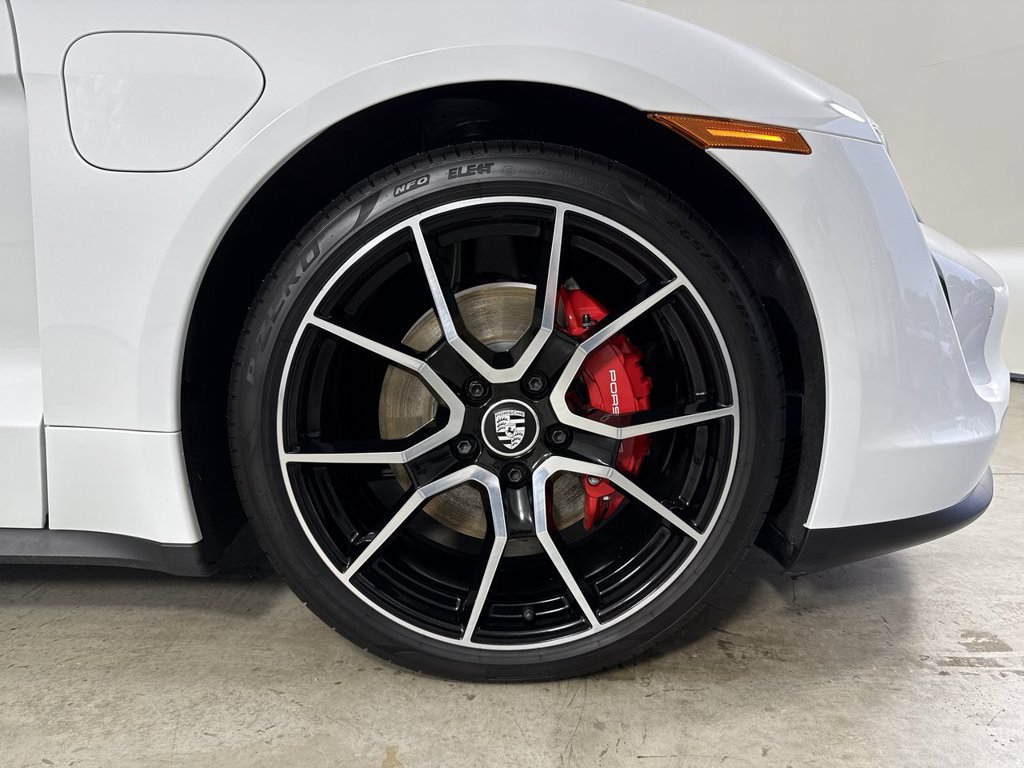 Certified 2023 Porsche Taycan 4S AWD/4WD image 15