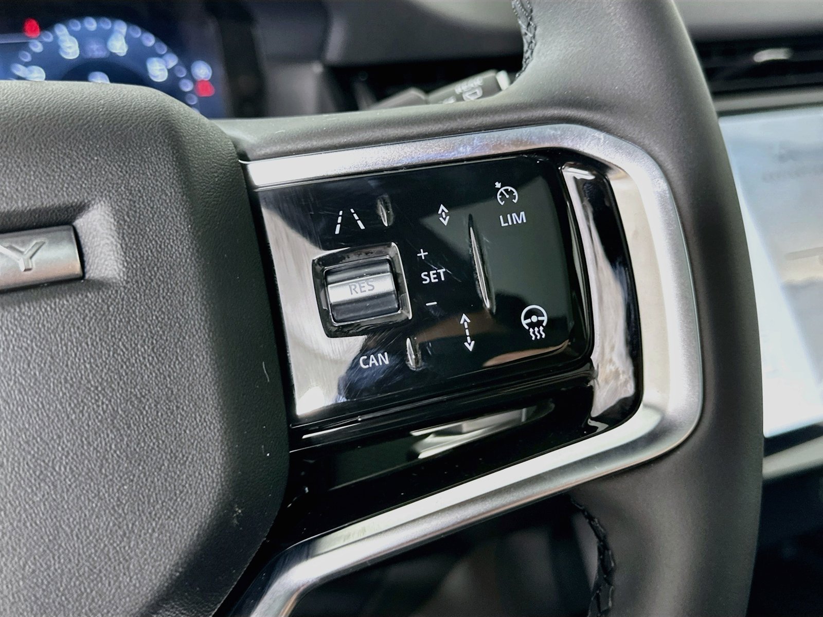New 2026 Land Rover Discovery Sport Landmark AWD/4WD image 19