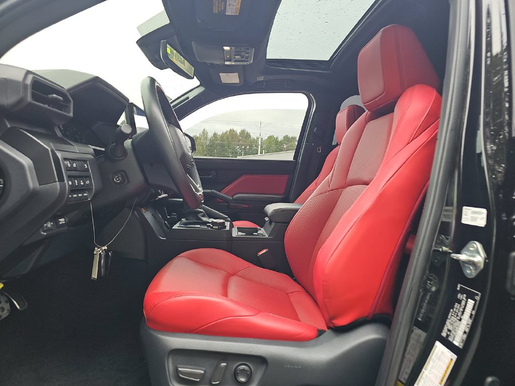 Used 2025 Toyota 4Runner TRD Pro AWD/4WD image 3