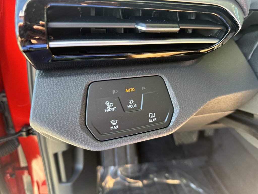 Used 2023 Volkswagen ID.4 S image 36
