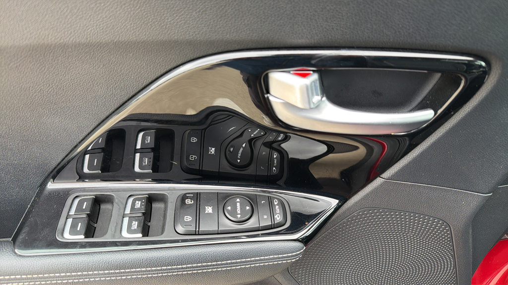 Used 2022 Kia Niro EX w/ Cold Weather Package FWD image 23