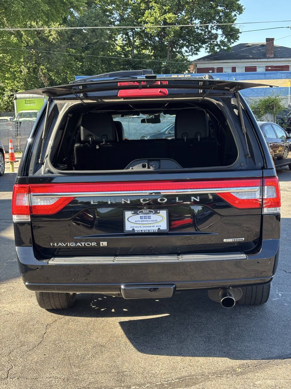 Used 2016 Lincoln Navigator L Reserve AWD/4WD image 9