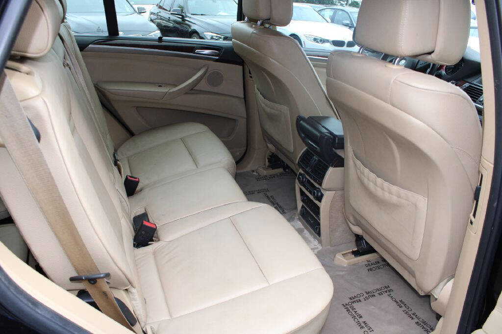 Used 2012 BMW X5 xDrive35i image 12