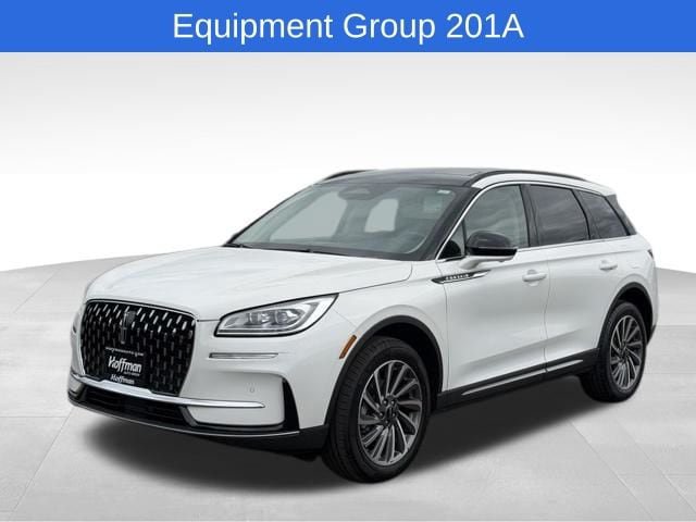 Used 2025 Lincoln Corsair Reserve AWD/4WD image 3