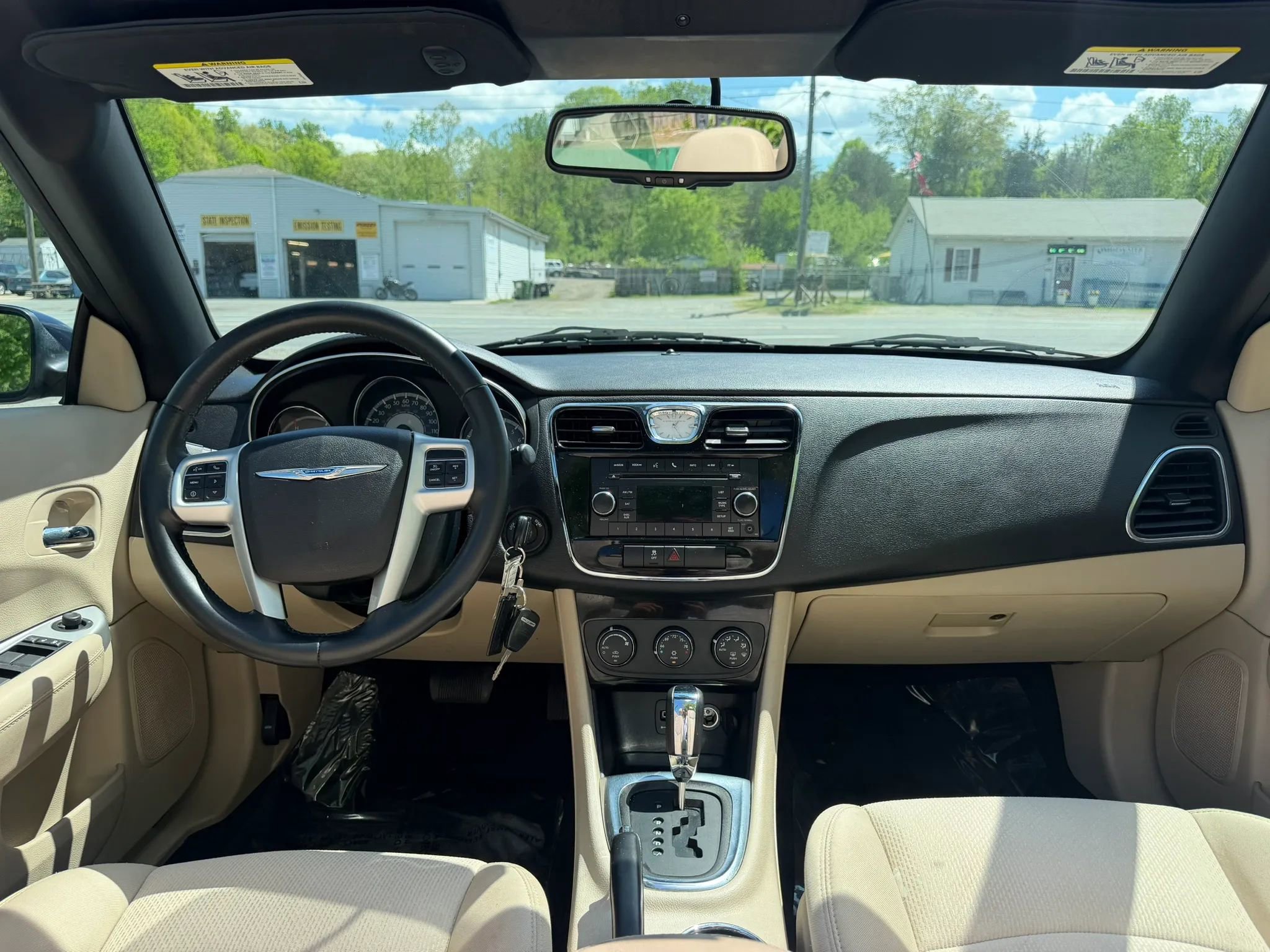 Used 2014 Chrysler 200 Touring FWD image 25