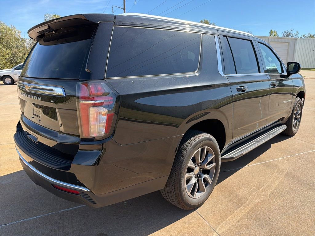 Used 2023 Chevrolet Suburban LS w/ Driver Alert Package image 9