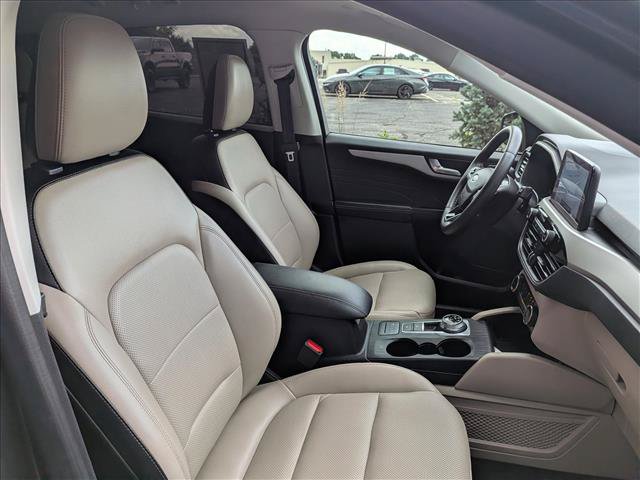 Used 2022 Ford Escape SEL w/ Technology Package AWD/4WD image 12