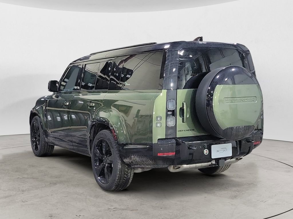 New 2026 Land Rover Defender 130 X-Dynamic SE image 3