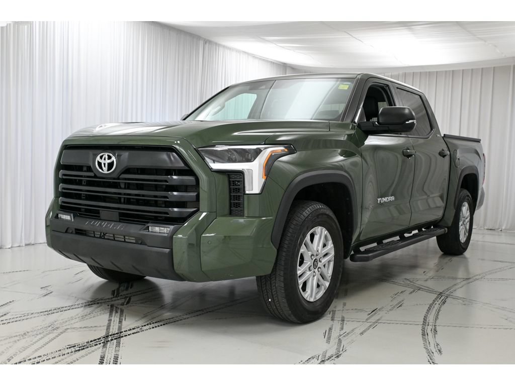 Used 2023 Toyota Tundra SR5 w/ SR5 Premium Package AWD/4WD image 4