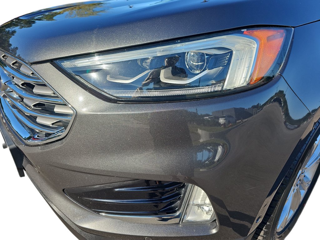 Used 2020 Ford Edge Titanium w/ Equipment Group 301A AWD/4WD image 32