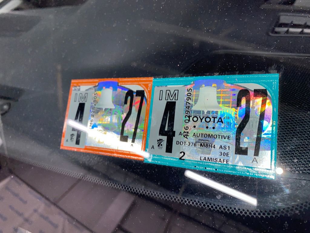 Used 2017 Toyota RAV4 Platinum w/ All Weather Liner Package AWD/4WD image 33