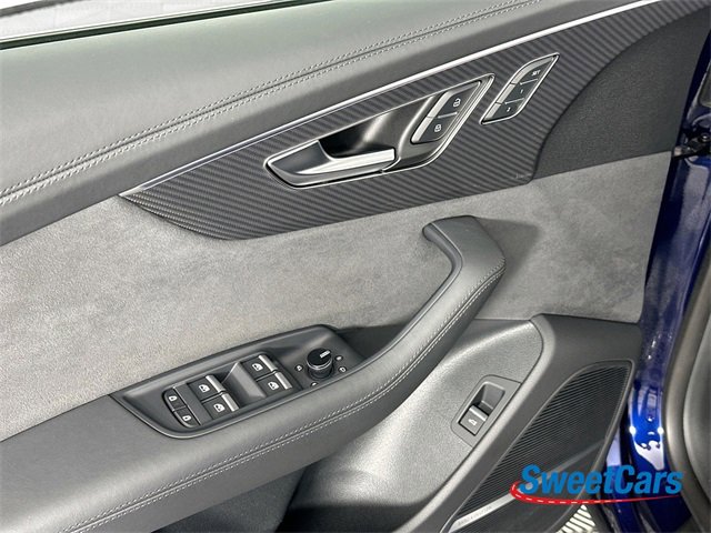 Used 2024 Audi RS Q8 image 40