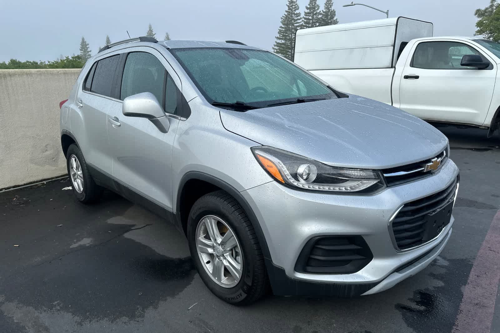 Used 2017 Chevrolet Trax LT image 3