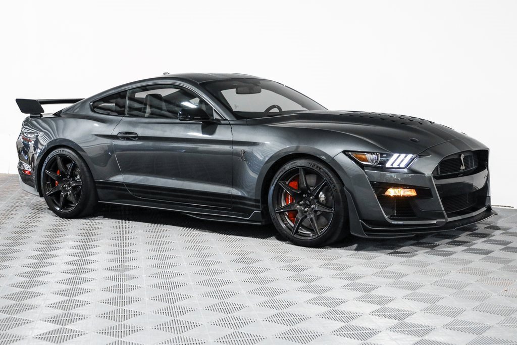Used 2022 Ford Mustang Shelby GT500 w/ Carbon Fiber Track Pack image 7