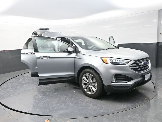 Used 2024 Ford Edge Titanium image 26