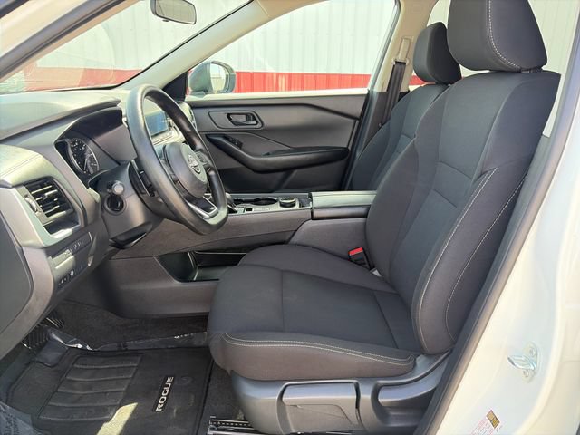 Used 2024 Nissan Rogue S AWD/4WD image 21