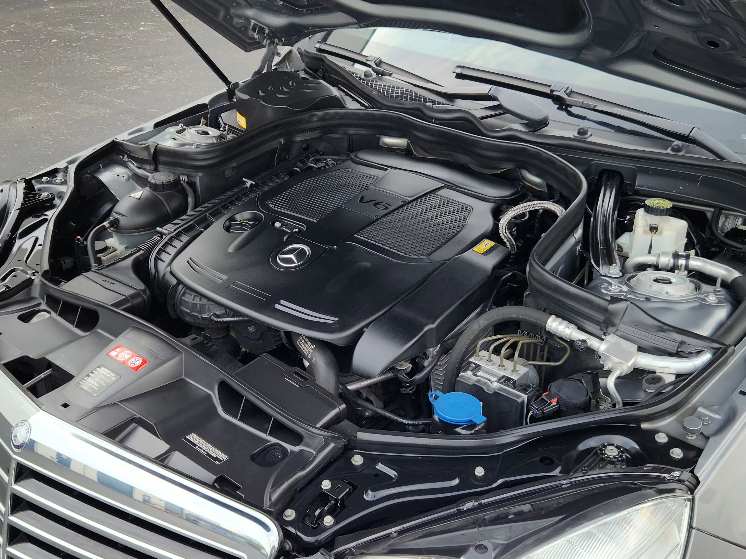 Used 2013 Mercedes-Benz E 350 4MATIC Sedan image 22