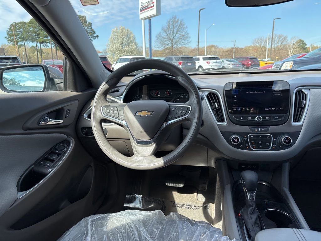 Used 2024 Chevrolet Malibu LT FWD image 9