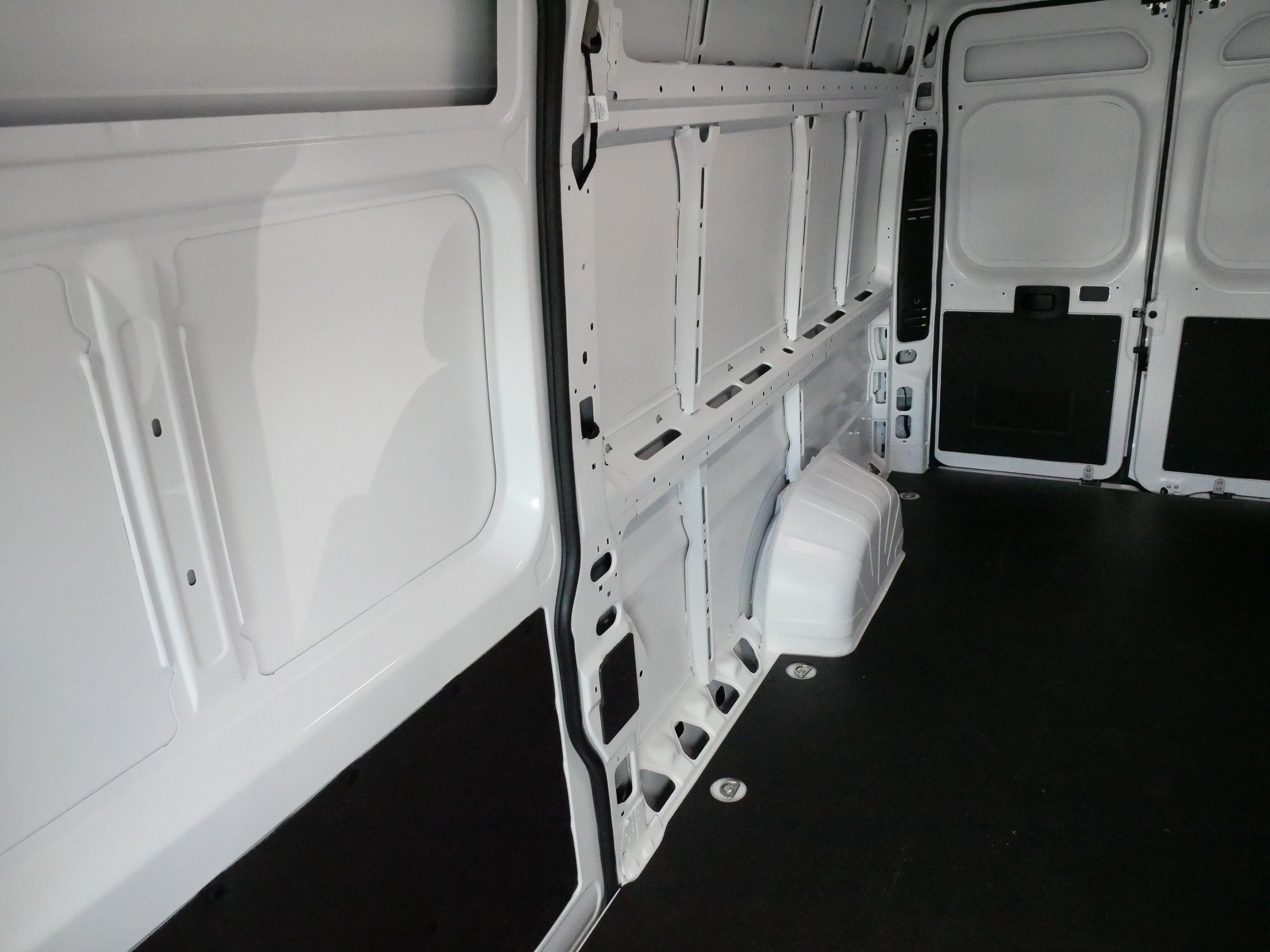 Used 2026 RAM ProMaster 3500 w/ Convenience Group FWD image 12
