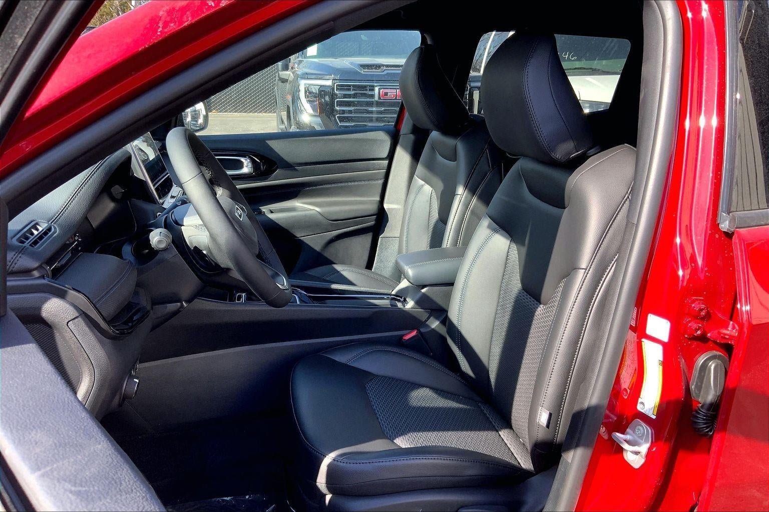 New 2026 Jeep Compass Latitude AWD/4WD image 9