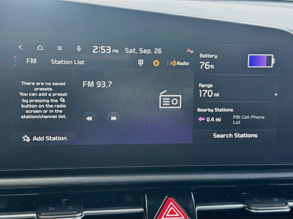 Used 2023 Kia Niro Wave w/ Wave Preserve Package FWD image 16