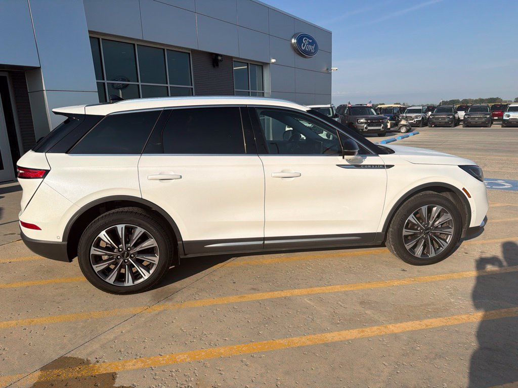 Used 2020 Lincoln Corsair Reserve w/ Equipment Group 201A AWD/4WD image 8