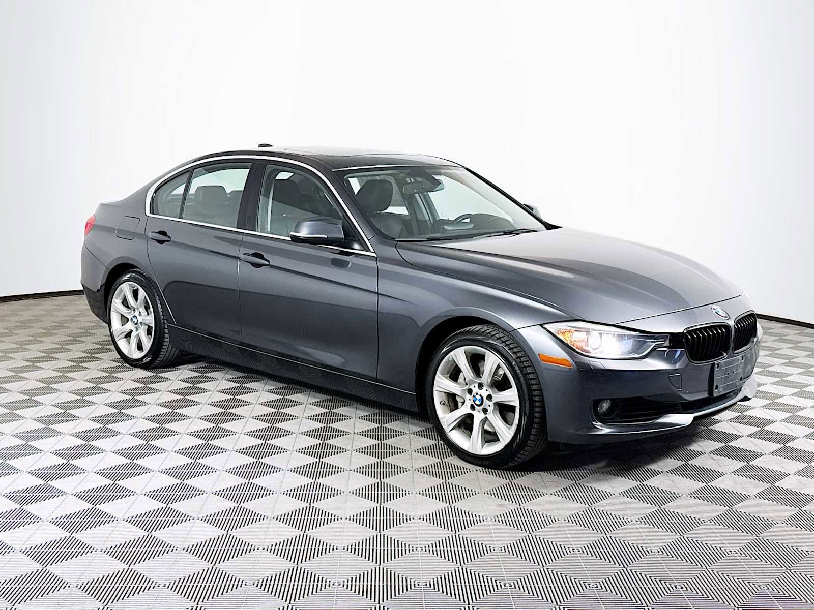Used 2015 BMW 335i xDrive Sedan image 3