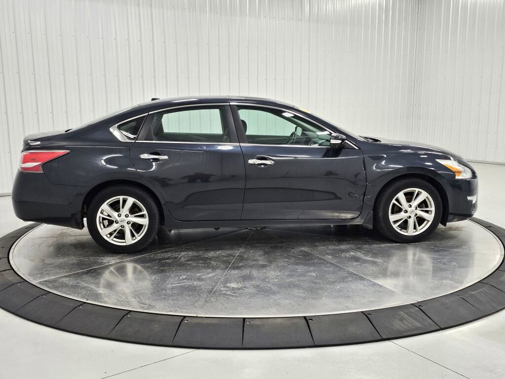 Used 2015 Nissan Altima 2.5 SL w/ Technology Package FWD image 6