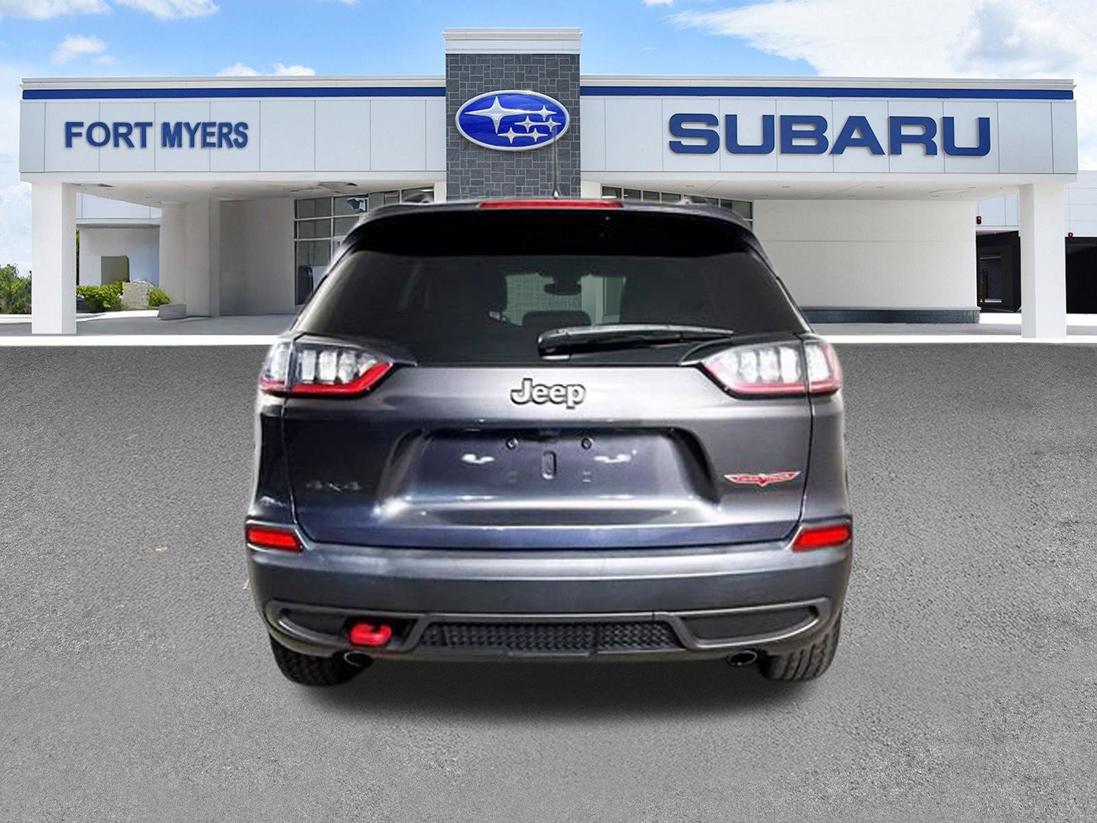 Used 2022 Jeep Cherokee Trailhawk AWD/4WD image 27