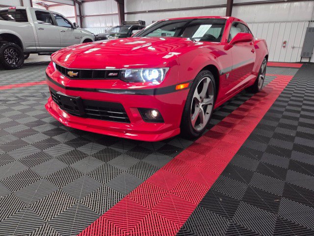 Used 2015 Chevrolet Camaro SS w/ Commemorative Special Edition RWD image 20
