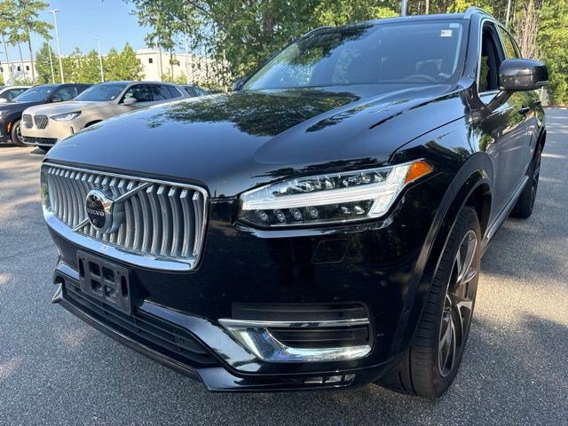 Used 2023 Volvo XC90 B6 Plus w/ Protection Package Premier AWD/4WD video 1