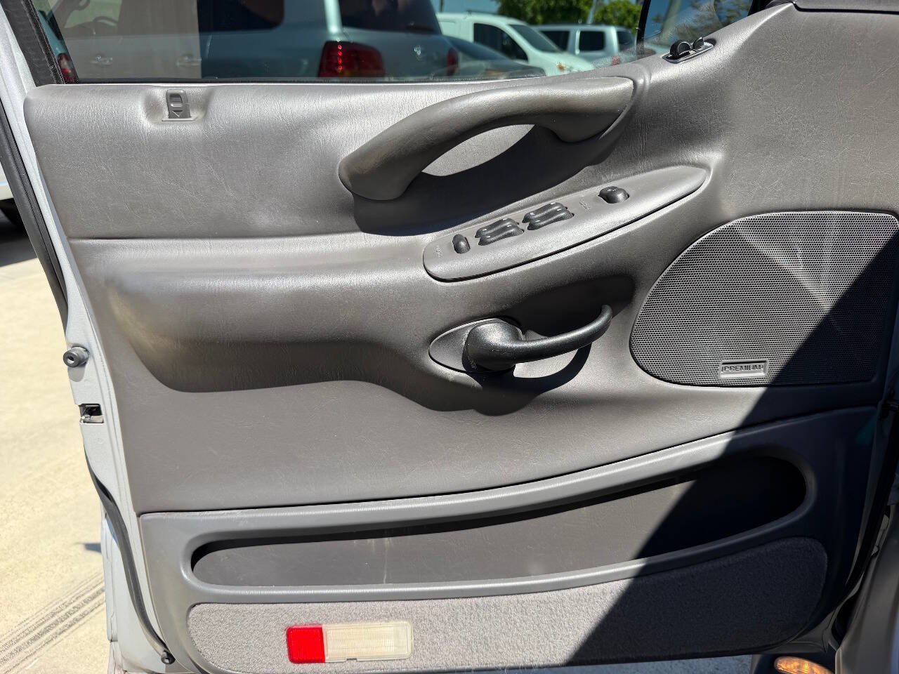 Used 2002 Ford Expedition XLT RWD image 20