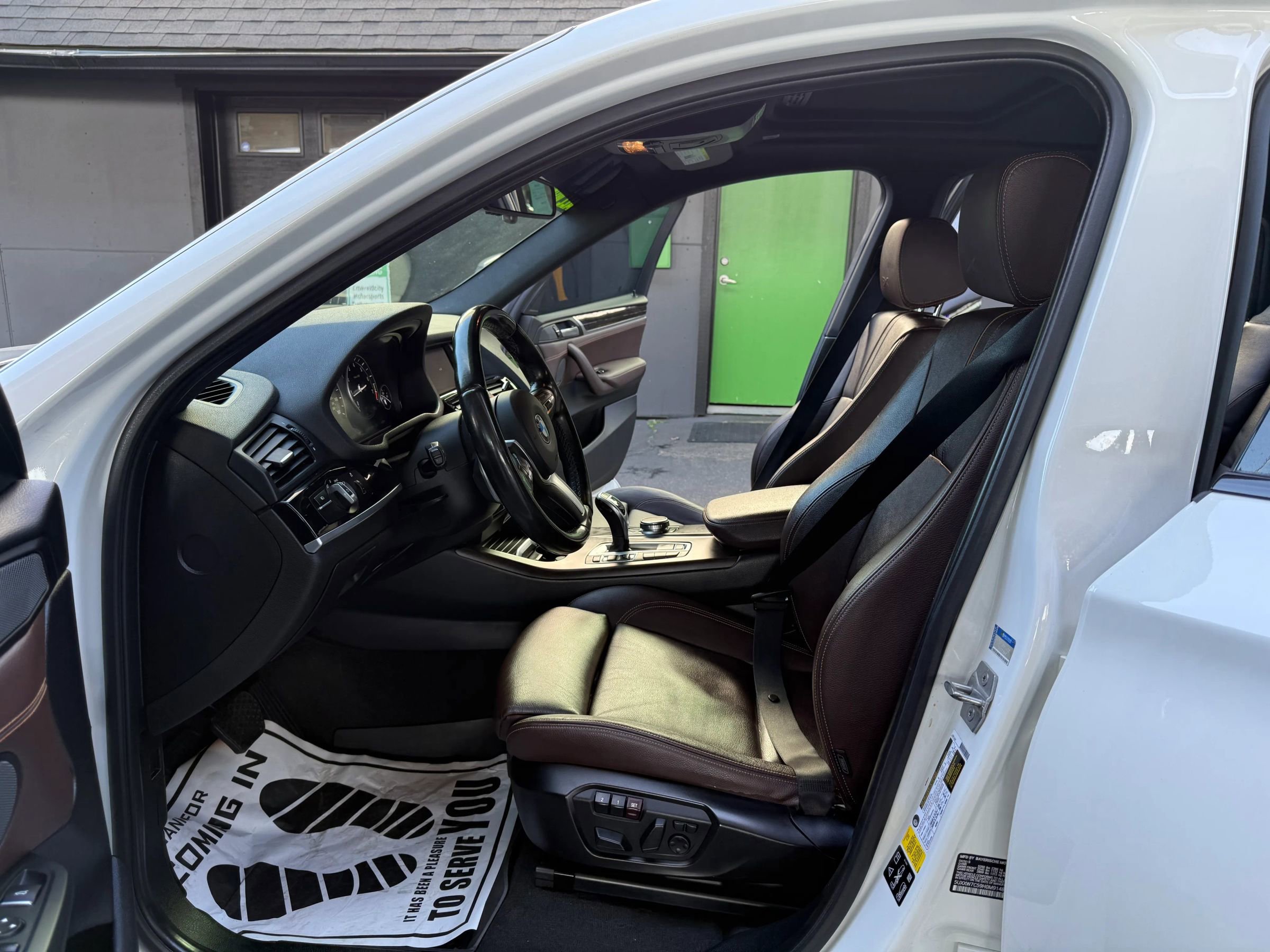 Used 2017 BMW X4 M40i w/ Technology Package image 7