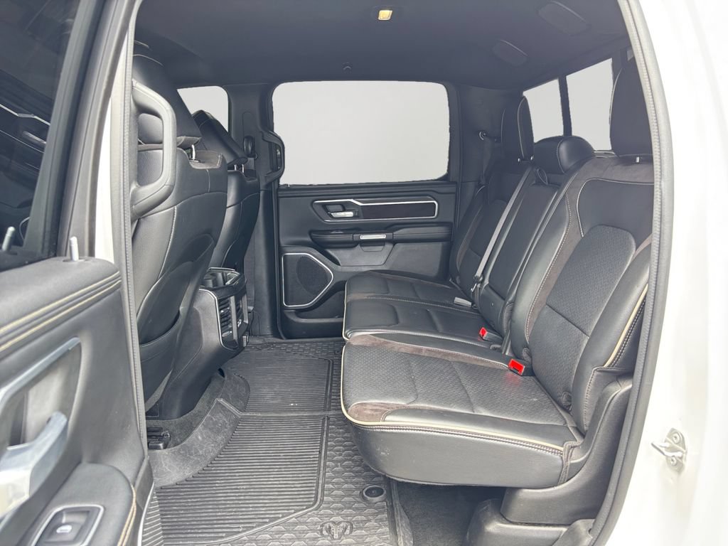 Used 2023 RAM 1500 Laramie AWD/4WD image 15